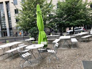 outside area at Dean & David - Monbijouplatz in Berlin