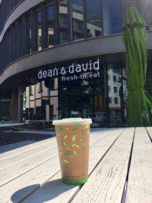 Excellent location  at Dean & David - Monbijouplatz in Berlin