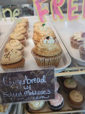 These are celubrius  at The Happy Bakery in Ofallon