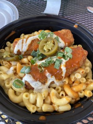 Buffalo chick’n mac n cheese  at The Happy Bakery in Ofallon