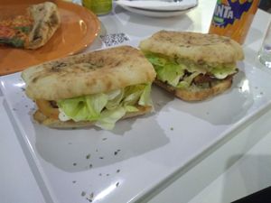 Saltimbocca milanesa at Mano a Mano in Cartagena