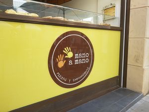 Counter, take away options at Mano a Mano in Cartagena