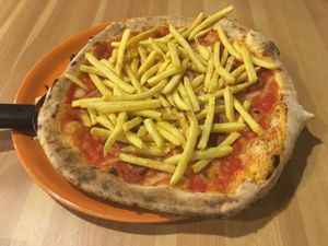 Alemana Pizza at Mano a Mano in Cartagena