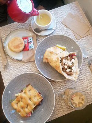 Lunch at Gaard Coffee Hide in Sheffield