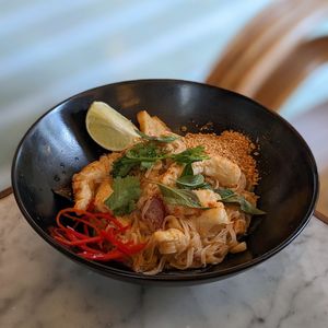 Plant Based 'Prawn' Pad Thai at Privé - Asian Civilisation Museum  in Central Singapore
