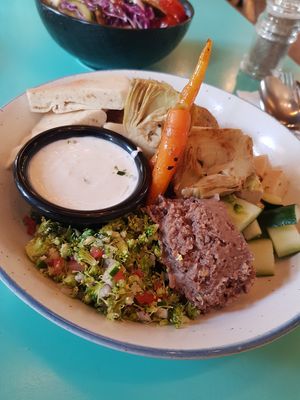 Mezze Platter at Privé - Asian Civilisation Museum  in Central Singapore