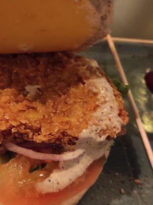 Zeitgeist ("vegane Hähnchenalternative im Knuspermantel") at Hans im Glück in Leipzig