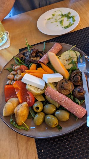Vegan Antipasti for 2 at Fratelli Miccoli - Huckelrieder in Bremen
