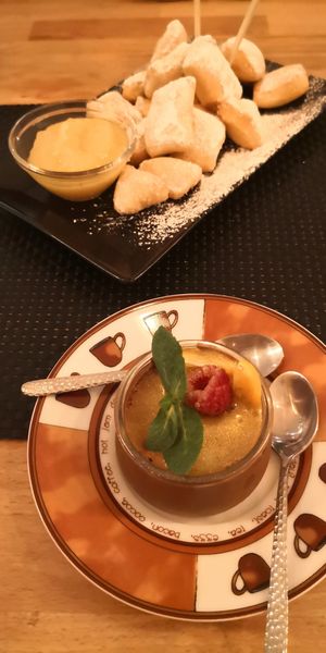 Veganes Schmalzgebäck und Schokomousse at Fratelli Miccoli - Huckelrieder in Bremen