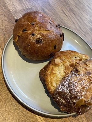 baked goods  at Zoï Kitchen - La Boutique in Lyon