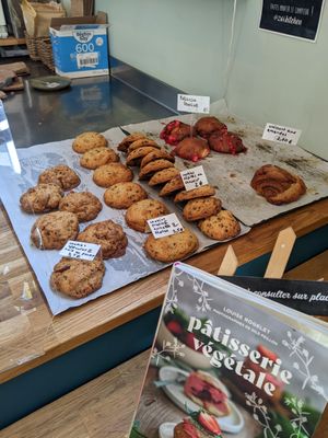 inside at Zoï Kitchen - La Boutique in Lyon