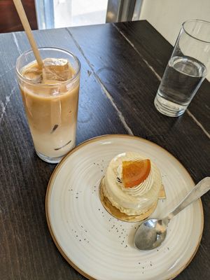 Entremet T'as une tâche at Zoï Kitchen - La Boutique in Lyon
