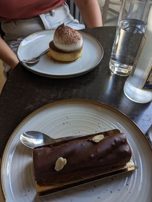 Snickers et tiramisu at Zoï Kitchen - La Boutique in Lyon