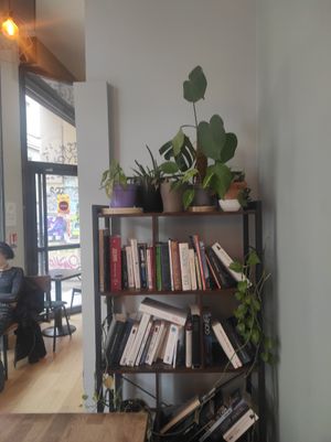 Inside at Zoï Kitchen - La Boutique in Lyon