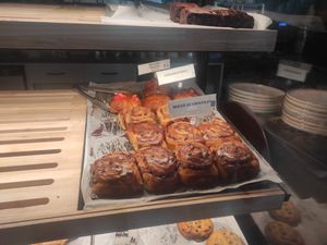 Cakes at Zoï Kitchen - La Boutique in Lyon