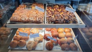 Yummy pastries at Zoï Kitchen - La Boutique in Lyon