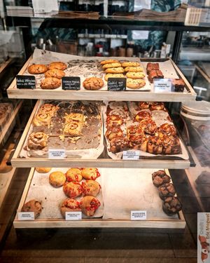 Cookies and cakes at Zoï Kitchen - La Boutique in Lyon