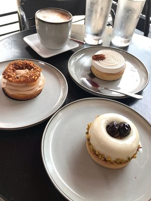 Soooo yummy at Zoï Kitchen - La Boutique in Lyon