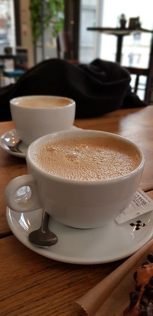 Vege milk coffee at Zoï Kitchen - La Boutique in Lyon