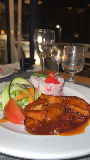 Setain with maple sauce and strawberry rice at Safari in Portimao