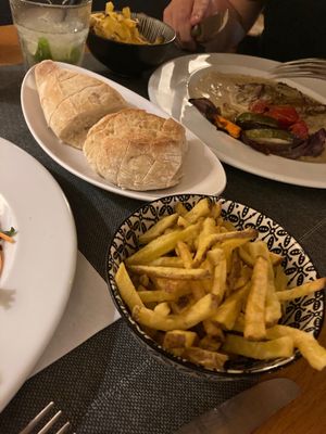 Fries and bread   at Safari in Portimao