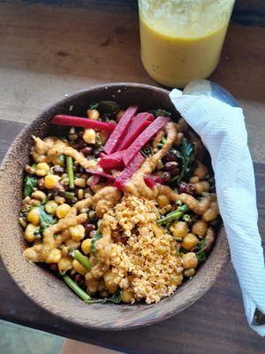 Super bowl at Hangten Rooftop Restaurant in Weligama