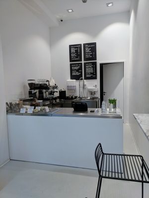 Clean simple and well presented. at Superfood & Organic Liquids in Berlin