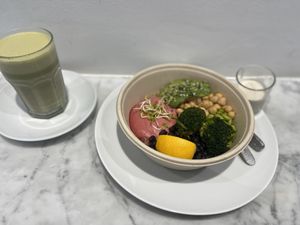 Protein bowl at Superfood & Organic Liquids in Berlin