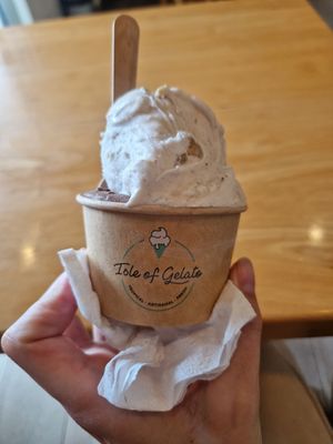  at Isle of Gelato in Galle