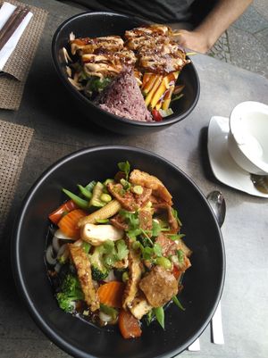 Summer special & Udon noodles with veggies at Tiger Club in Berlin