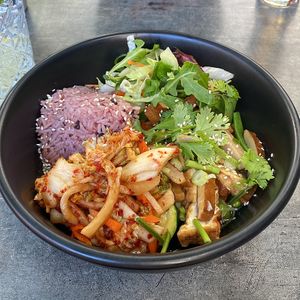 Kimchi Bowl (Sommerkarte 2024)  at Tiger Club in Berlin