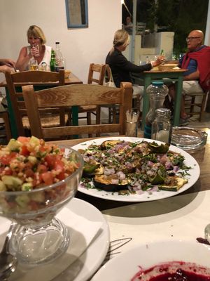 Tabbouleh and grilled vev at Restaurant Chi - To Sik in Folegandros