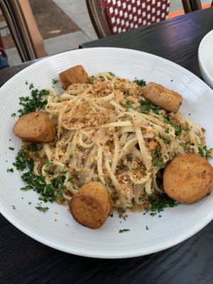 If mushrooms can taste like scallops, anything is possible  at Pura Vita in West Hollywood