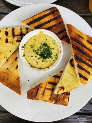 Baked Ricotta with GF bread at Pura Vita in West Hollywood