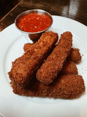 Vegan cashew mozzarella sticks #Veganuary at Pura Vita in West Hollywood