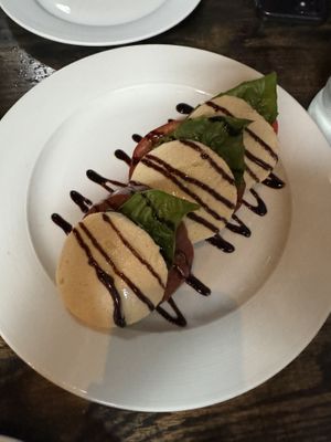 Caprese salad    at Pura Vita in West Hollywood