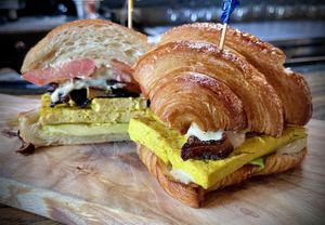 🤤 QUEEN CORNETTO! A weekend without this isn’t really a weekend!   at Pura Vita in West Hollywood