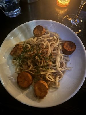 Linguine. Lots of garlic, but I found that perfect.  at Pura Vita in West Hollywood