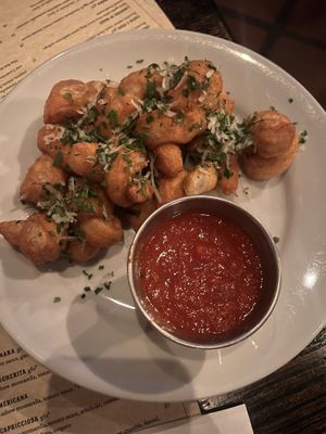 Garlic knots  at Pura Vita in West Hollywood