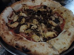 Capricciosa at Pura Vita in West Hollywood