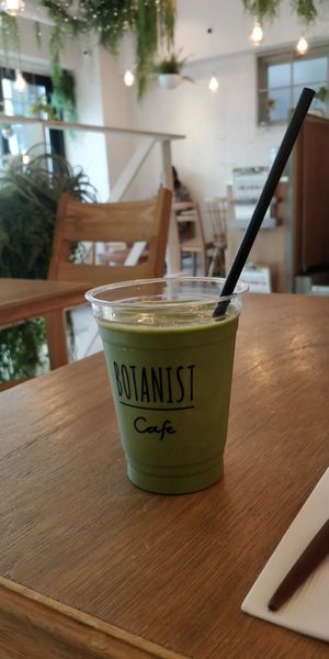 Green smoothie with soy milk at Botanist in Tokyo