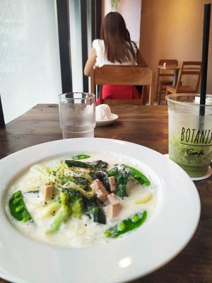 pasta + matcha latte (soy milk) at Botanist in Tokyo