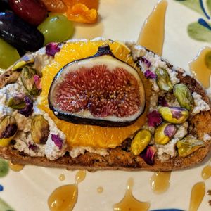 Blood orange balsamic and cashew toast at Mooplehog in Okehampton