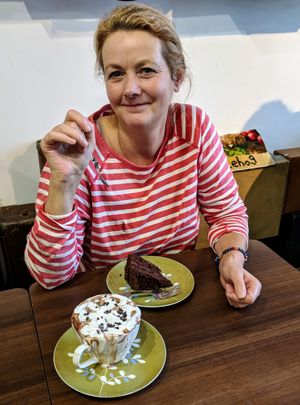 Spanish hot chocolate and choc cake at Mooplehog in Okehampton