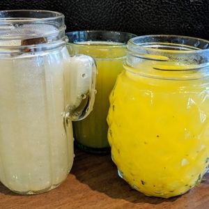 Hot pear & cinnamon, mango & pineapple and rhubarb & ginger at Mooplehog in Okehampton