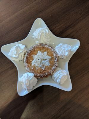 Almond orange mince pie at Mooplehog in Okehampton