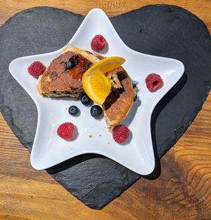 Blueberry cheese teacake at Mooplehog in Okehampton