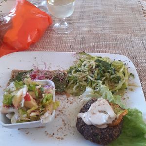  at Happy Green Food in Saint-raphael