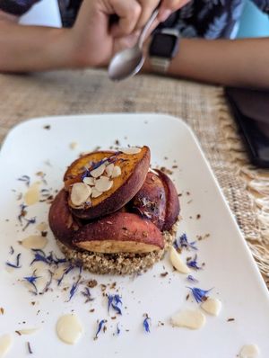 A raw food pie made with much love. And look at the beautiful garnish! at Happy Green Food in Saint-raphael