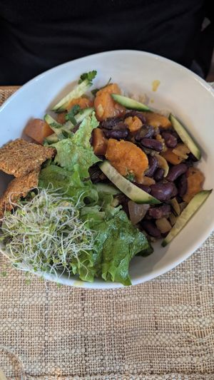  at Happy Green Food in Saint-raphael